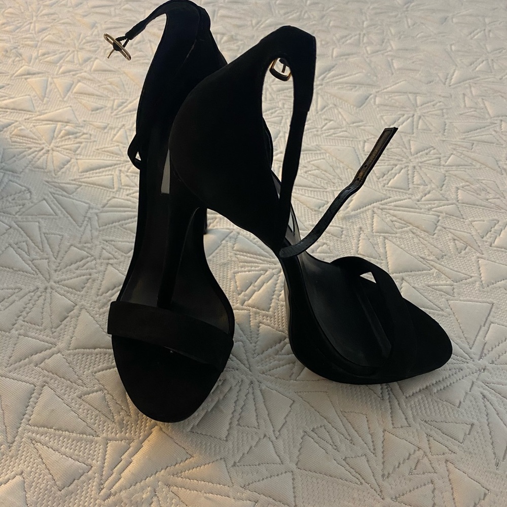 Great condition.  NEW